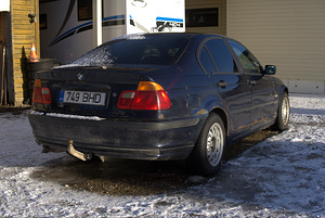 BMW 320D 1999 (5 фото из 5)