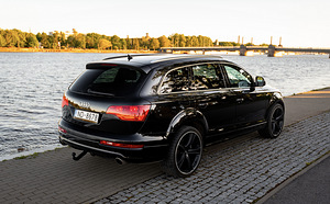 Audi Q7 4.2 TDI v8 240kw S-Line (6 foto / 14)