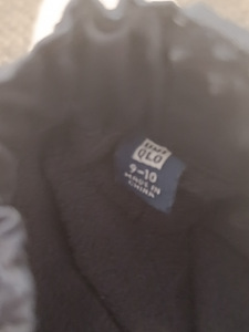 Uniqlo seest fliisiga tumesinised vabaaja püksid suurus 9-10 (4 foto / 4)