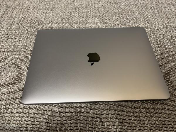 MacBook Pro (середина 2017 г.) 128 ГБ SSD (фото #2)