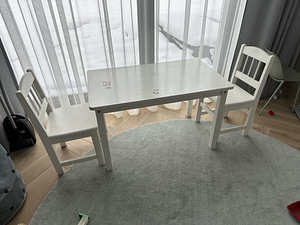 Täispuidust laste laud + toolid TASUTA (1 foto / 1)