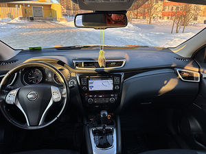Nissan Qashqai DIG-T 1.2 B,A 2016 (7 foto / 9)