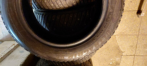 16 " Goodyear talverehvid 215 55 16 4tk (2 foto / 2)