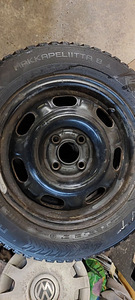 14"VW SEAT диски 4x100 14x6 et43 шипованные шины 175 65 14 (1 фото из 2)