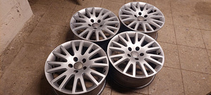 17" диски 5x112 7,5x17 et45 центр 57,1 Audi VW Skoda (2 фото из 3)