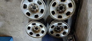 16 " диски Nissan 6x114,3 16x7 et30 (1 фото из 2)