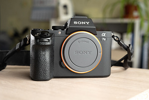 Sony a7 ii + 2 akut ja laadija (5 foto / 6)