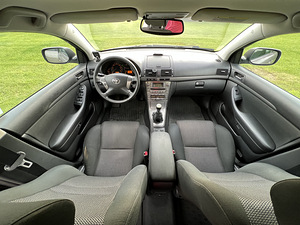 Toyota Avensis 2.2 130kw 2007 a (6 foto / 9)