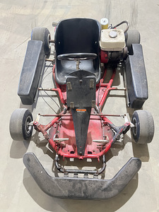 Карт с двигателем Honda GX160 (5 фото из 6)