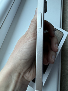 iPhone 14 (3 фото из 3)
