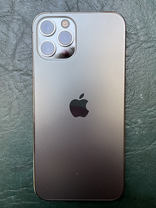 iPhone 12 Про 128 ГБ (1 фото из 7)