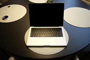 Apple MacBook Pro 14 M1 PRO 16GB/1TB/8 core (3 foto / 5)