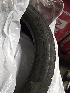 Шины Michelin Latitude X-Ice North (8 фото из 10)