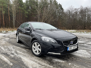 Volvo V40 Ocean Race Intelli Safe Pro 2.0 110kW (1 foto / 12)