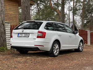 Skoda Octavia (2 фото из 4)