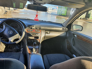 MERCEDES-BENZ C 270 CDI (5 foto / 5)