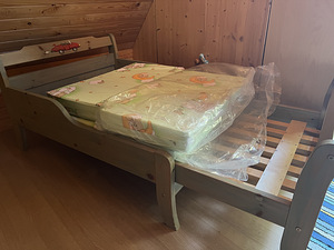 Poppy täispuidust pikendatav voodi (3 foto / 4)