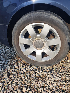 Veljed suverehvidega AUDI-le (1 foto / 4)