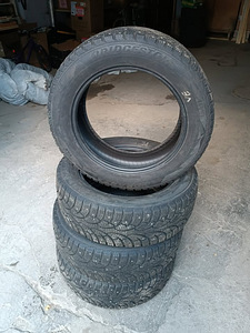 Talverehvid Bridgestone Noranza 215/60R17 (5 foto / 6)