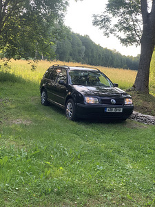 Volkswagen bora 2.0 85kw 2000 (4 foto / 4)