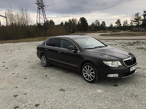 Skoda Superb 2.0TDI 125KW DSG (3 foto / 8)