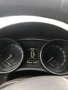 Skoda Superb 2.0TDI 125KW DSG (8 foto / 8)