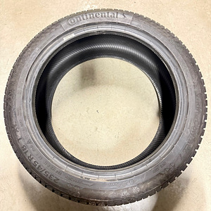 Continental VikingContact 7 235/45R18 (3 foto / 6)