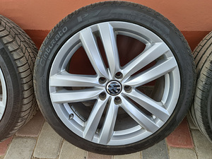 Оригинальные диски VW 5x112 18" с шинами (4 фото из 10)