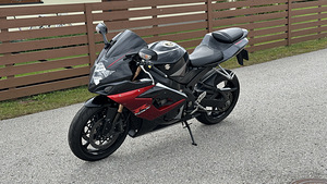 Suzuki GSX-R 1000 K6 (2 foto / 8)