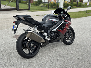 Suzuki GSX-R 1000 K6 (3 foto / 8)