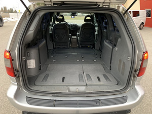 Chrysler Grand Voyager (10 foto / 15)