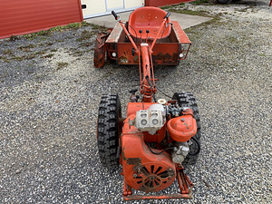 MTZ-05 motoblokk haagise ja riistadega (2 foto / 10)