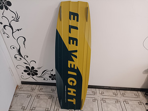 Lohelaud Eleveight commander 137/41,5 (2 foto / 3)