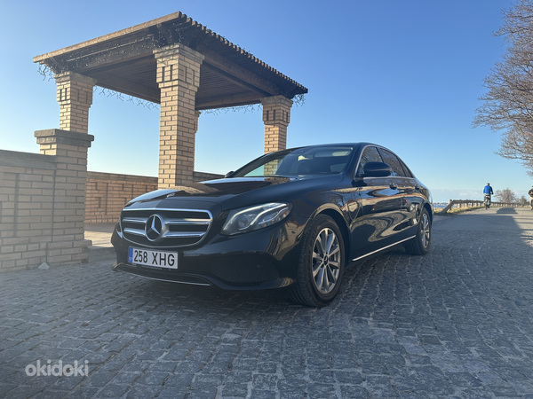 Mercedes-Benz E220 D 4Matic