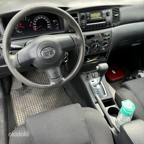 Toyota Corolla (фото #6)