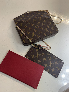 Ilus väike kott Loius Vuitton (2 foto / 4)