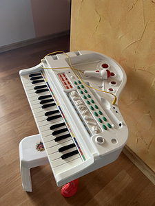 Elektrooniline laste piano (3 foto / 3)