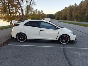 Honda Civic Type R FK 2 (5 foto / 15)