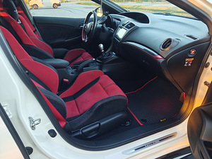 Honda Civic Type R FK 2 (14 foto / 15)