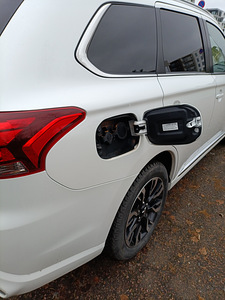 Mitsubishi Outlander (7 фото из 9)
