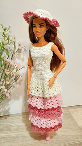 Kleit Barbie jaoks