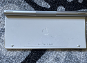 Apple Wireless Keyboard A1314 (3 foto / 3)