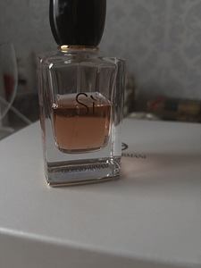 Armani si