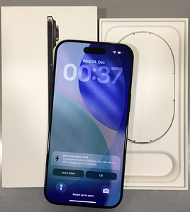 Apple iPhone Air 256GB (2 фото из 2)