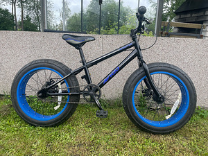 Продам детский фэтбайк (1 фото из 6)