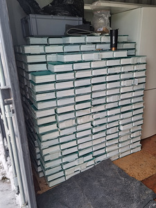 Продается 500 стеклоблоков (2 фото из 2)