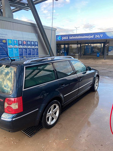 V: Volkswagen Passat B5.5 132KW 4Motion (2 foto / 8)