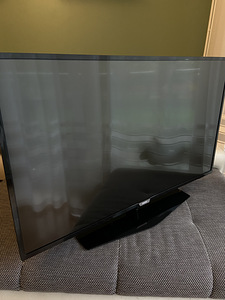 4K Ultra HD Philips 43" LED-telekas (2 foto / 7)