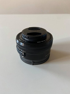 Sony E 16-50mm f/3.5-5.6 OSS (3 foto / 3)