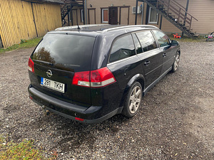OPEL VECTRA C 3.0 135kw (4 foto / 8)